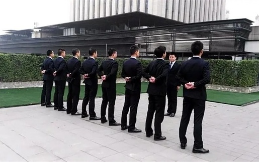 咸宁持牌催收机构的正确打开方式：老司机教你避开这5大雷区